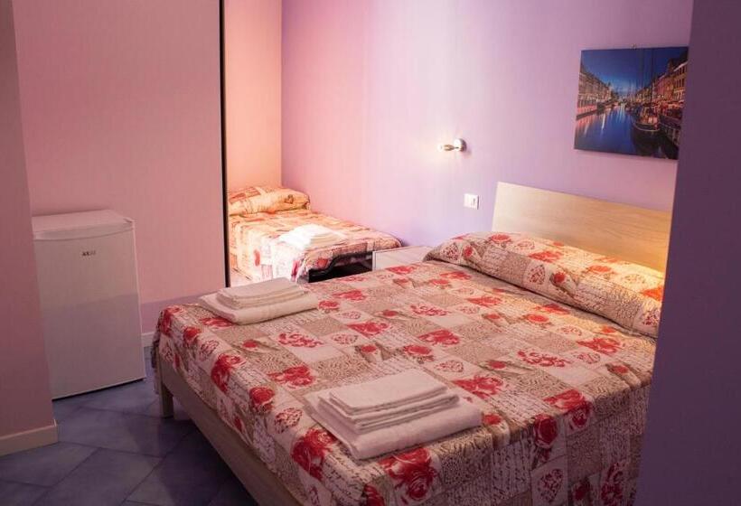 Standard Triple Room with Terrace, B&b Da Noemi
