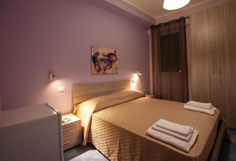 اتاق اکونومی, B&b Da Noemi
