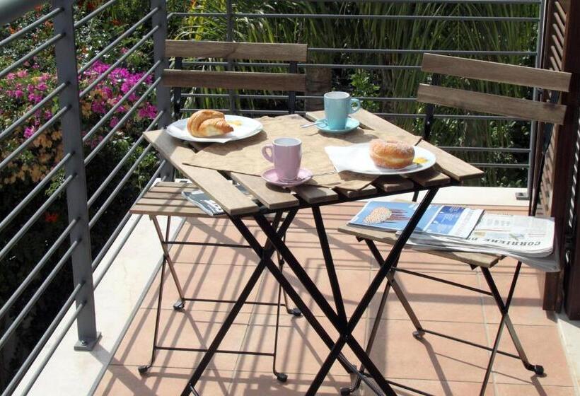 Номер Deluxe с Балконом, B&b Villa Il Sughero
