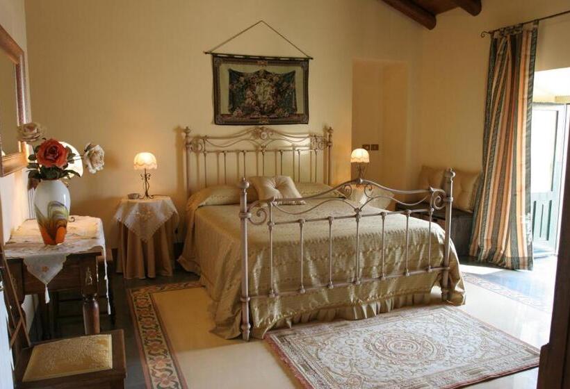 Трехместный Номер Стандарт Вид на Сад, B&b Palazzo Gambino