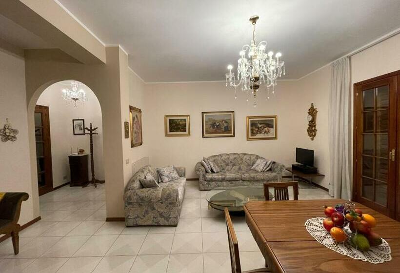 Номер Стандарт, La Casa Di Fausto