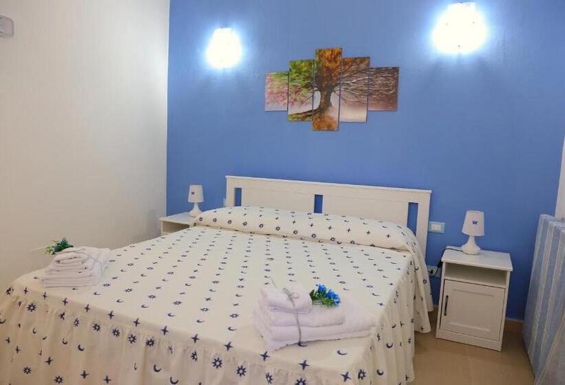 豪华三人间, B&b Il Melograno Antico Con Terrazza E Giardino