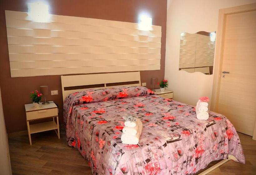 四人高级间, B&b Il Melograno Antico Con Terrazza E Giardino