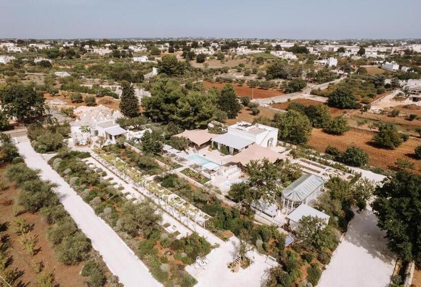 سوییت با چشم‌انداز استخر, Tenuta Del Lauro