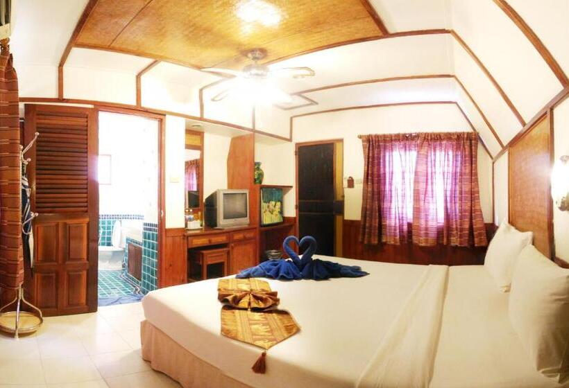 بانگلوی سوپریور, Koh Chang Resort