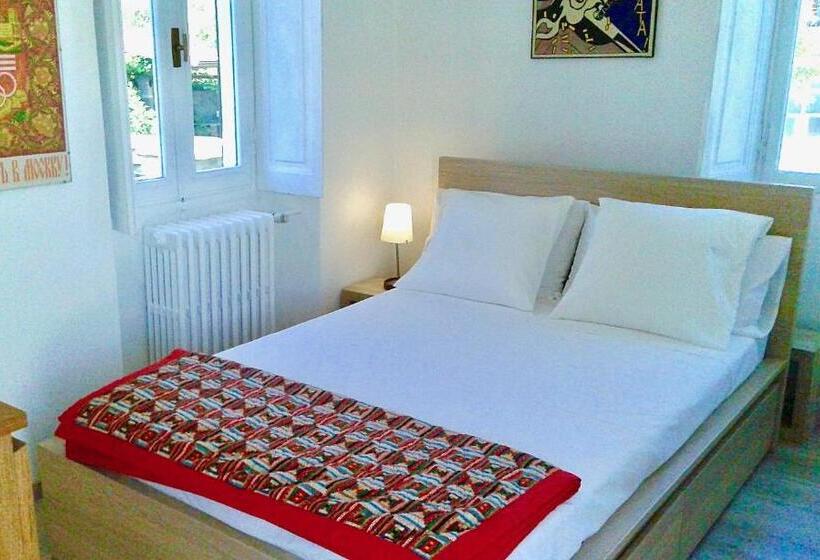Номер Стандарт Вид на Сад, Swanlake Rooms
