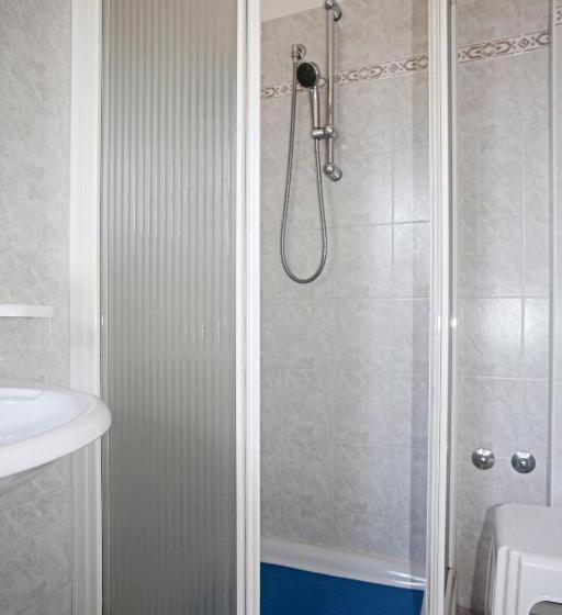 اتاق استاندارد چهار تخته, Serafini Misano Adriatico