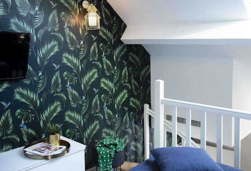 スタンダードトリプルルーム, Brady   Gare De L Est