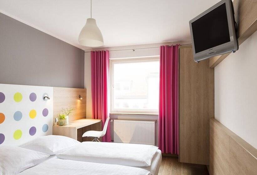 Номер Стандарт, 1st Creatif Hotel Elephant