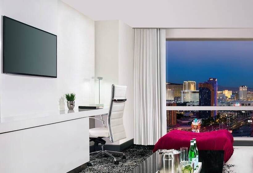 Люкс, Palms Casino Resort