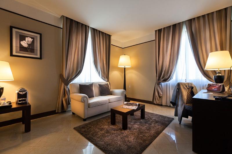 סוויטת ג'וניור, Th Roma  Carpegna Palace