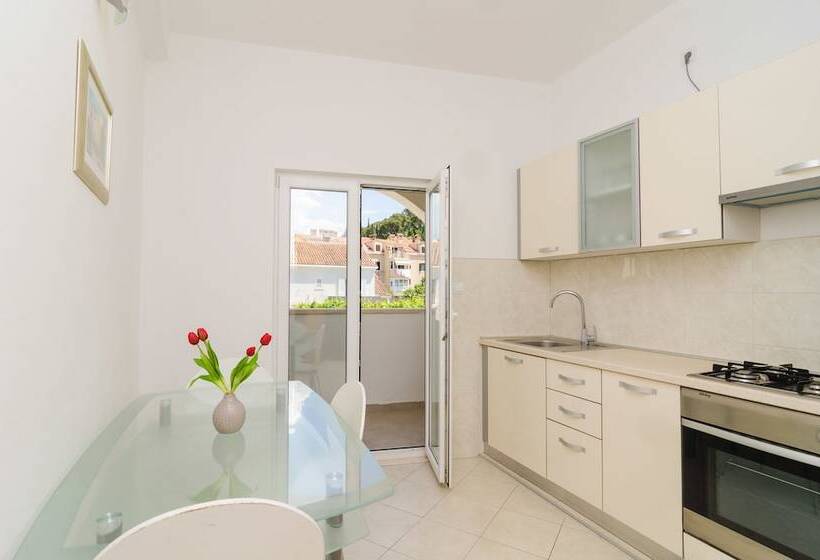 Студия Стандарт Вид на Город, Rooms & Apartments Barišić