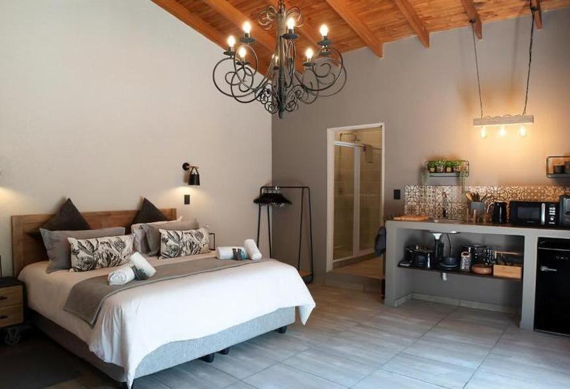 Номер Deluxe Кровать Кинг, Greenfields Guesthouse & Restaurant