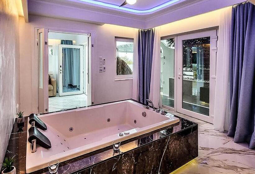 스위트 킹사이즈 침대, Panorama Suites & Spa   Adults Only