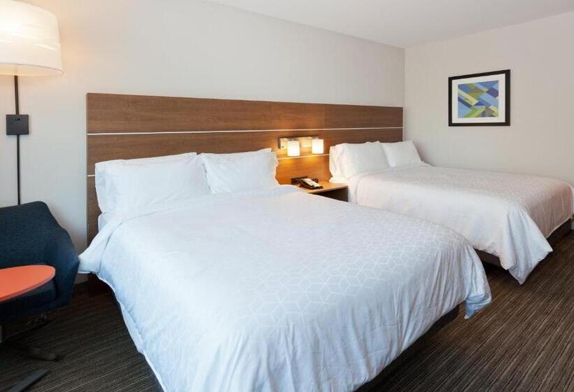 장애인을 위한 스위트, Holiday Inn Express & Suites   Fayetteville, An Ihg