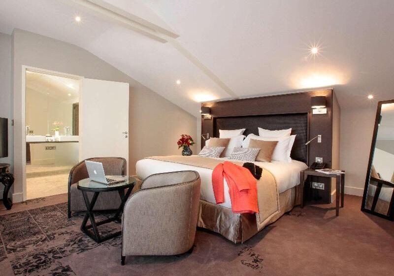 장애인을 위한 스위트, Holiday Inn Express & Suites   Fayetteville, An Ihg