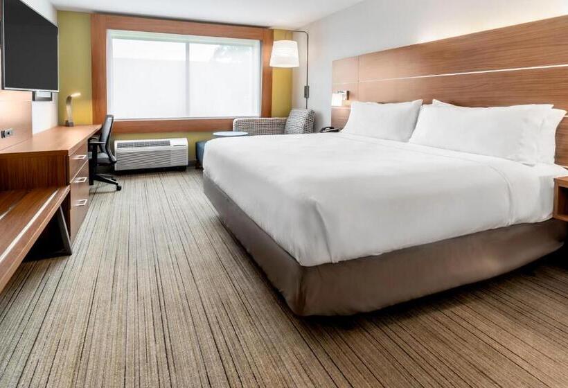 带大床的标准间, Holiday Inn Express Milwaukee West Allis By Ihg