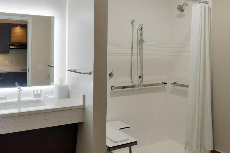 스탠다드 스튜디오 퀸 침대, Towneplace Suites Columbus Hilliard