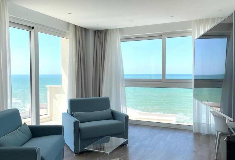 Suíte Júnior Vista Mar, Rodi Resort