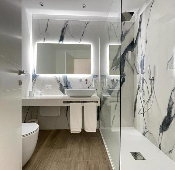 Трехместный Номер Deluxe, Rodi Resort