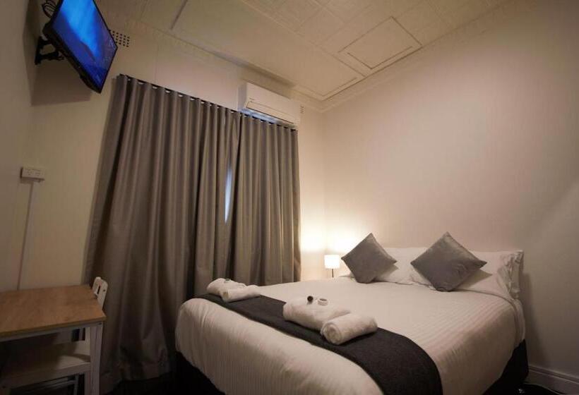 스탠다드 룸 공동 욕실, Sydney Junction