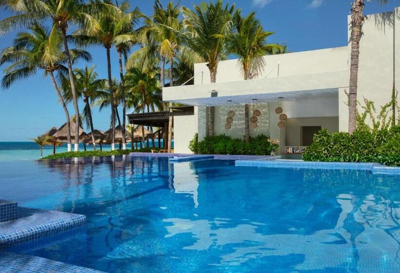 Family Suite, Dreams Sands Cancun Resort & Spa