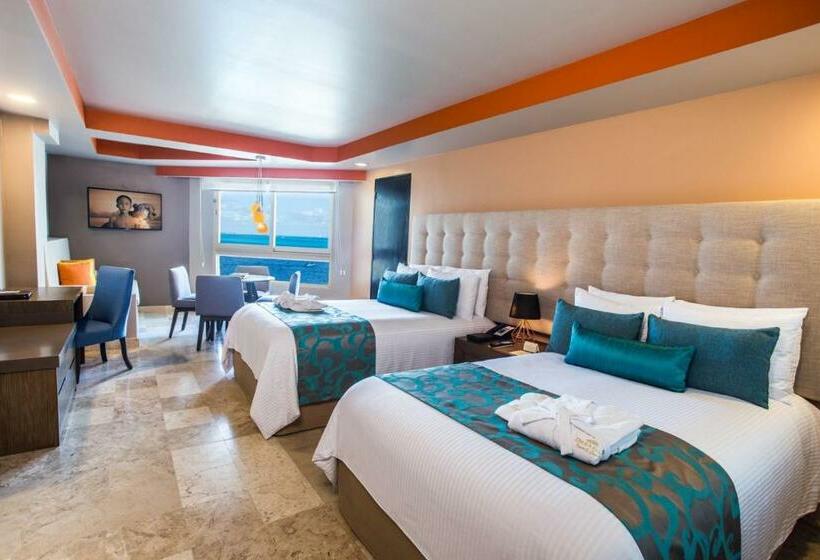 Family Suite, Dreams Sands Cancun Resort & Spa