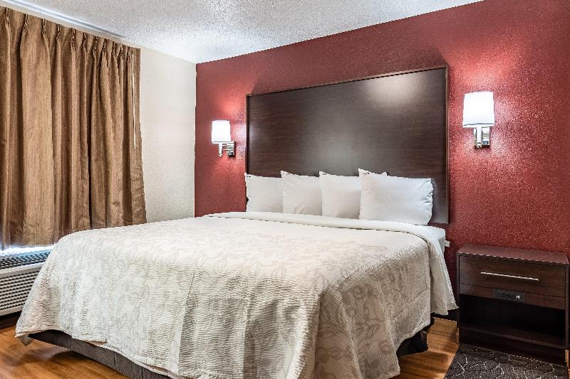 Номер Superior Кровать Кинг, Red Roof Plus+ & Suites Atlanta Airport South