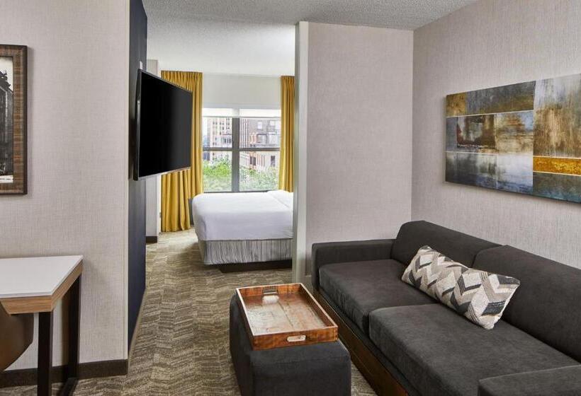 带大床的标准工作室, Springhill Suites Memphis Downtown