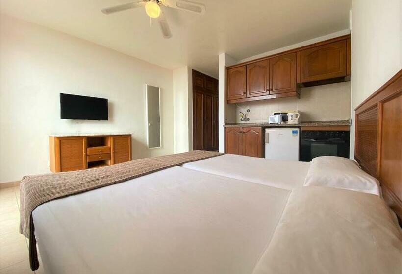 Studio Standard, Laguna Park 2