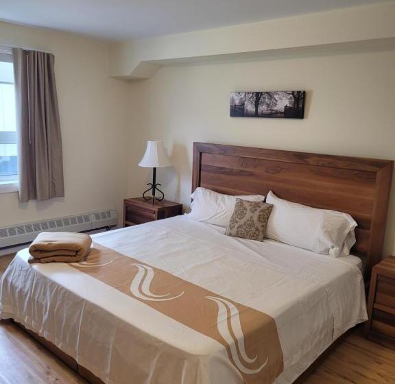 带大床的套房, Muskoka Lakes Hotel And Resorts
