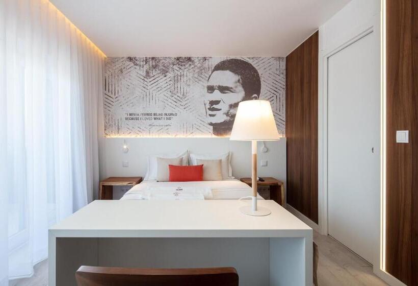 اتاق لوکس با بالکن, The Icons Lisbon