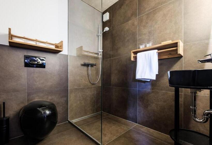 Номер Стандарт, Almalomb Apartman