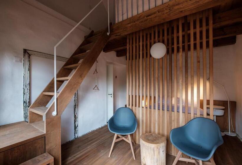 Четырехместный Номер Стандарт, Almalomb Apartman