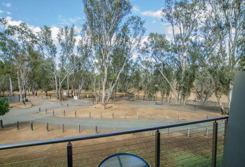 디럭스 스튜디오, Campaspe Lodge