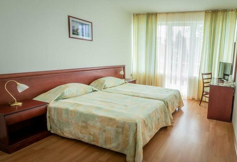 Номер Стандарт с Балконом, The Lodge