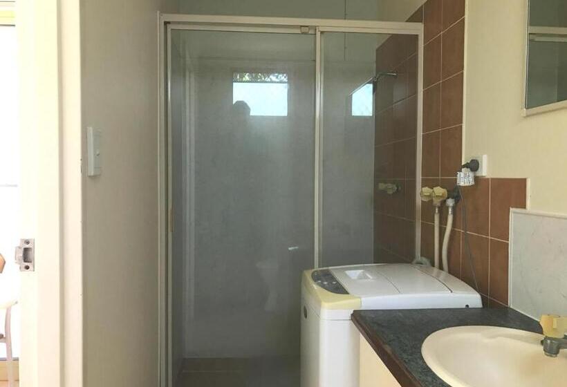 Номер Стандарт, Aaok Karratha Caravan Park