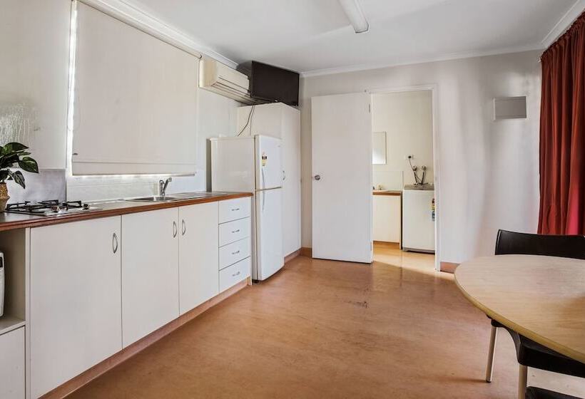 Номер Стандарт, Aaok Karratha Caravan Park