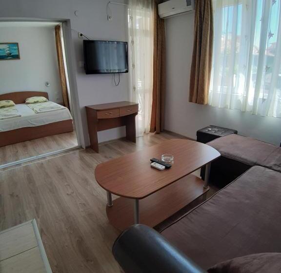 דירת חדר, Guest House Diamandievi