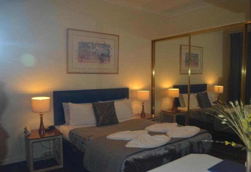 Номер Стандарт, Tall Timbers Motel