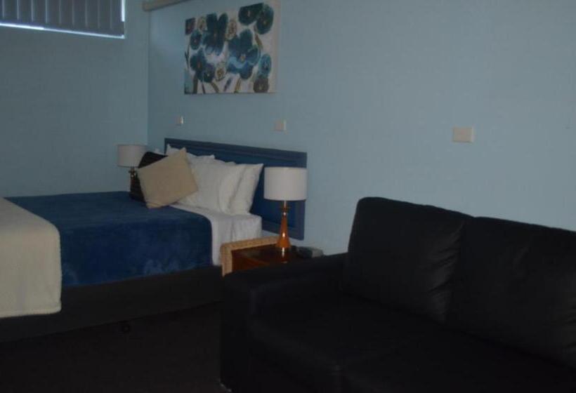 Номер Стандарт, Tall Timbers Motel