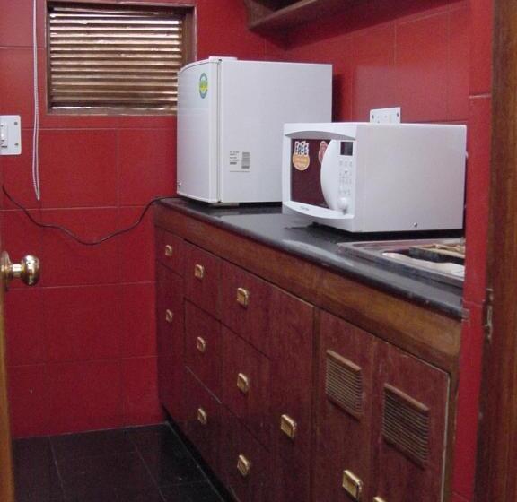 家庭套房, Petite Homestays