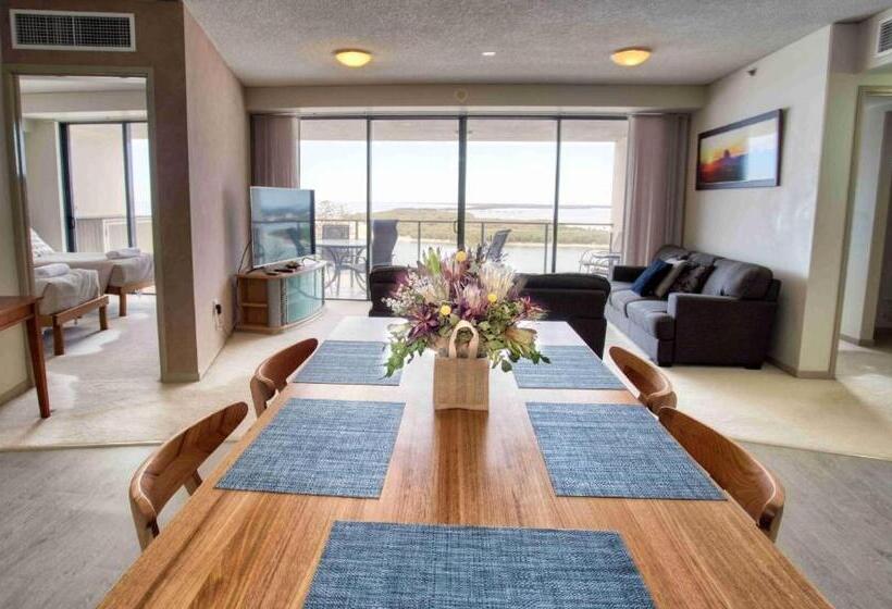 3침실 프리미엄 아파트, The Waterford Prestige Apartments