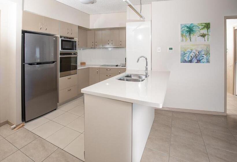 3침실 프리미엄 아파트, The Waterford Prestige Apartments