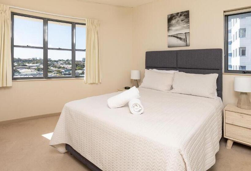 3침실 프리미엄 아파트, The Waterford Prestige Apartments