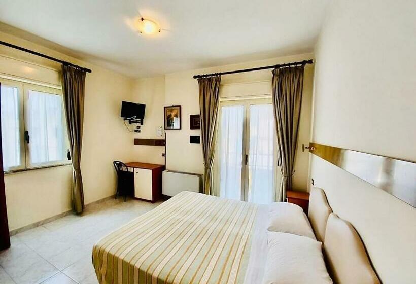 Номер Стандарт, Albergo Delle Rose