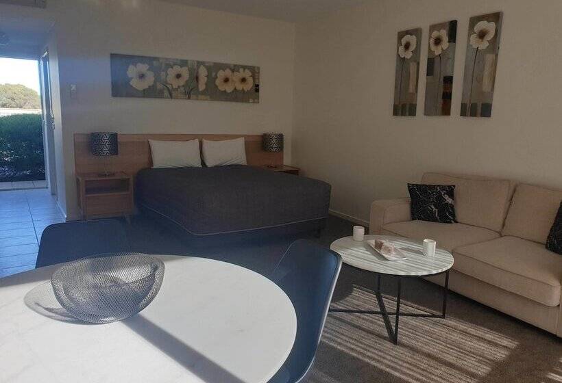 스탠다드 룸 킹사이즈 침대, Metung Waters Motel And Apartments