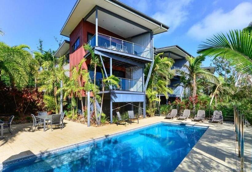 Апартаменты 2 Спальни Вид на Море, Pinnacle Apartments