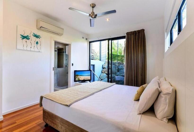 דירת 2 חדרים נוף לים, Pinnacle Apartments