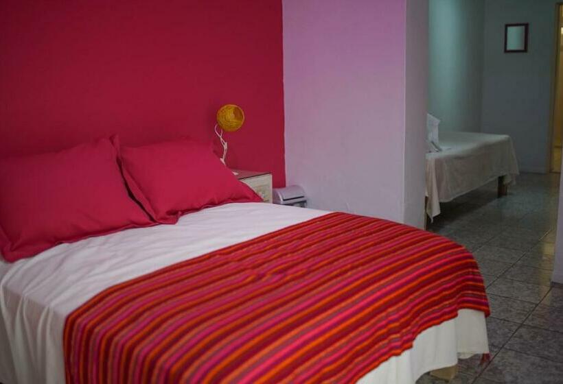 חדר סטנדרט לשלושה, Hostal Tlaquepaque
